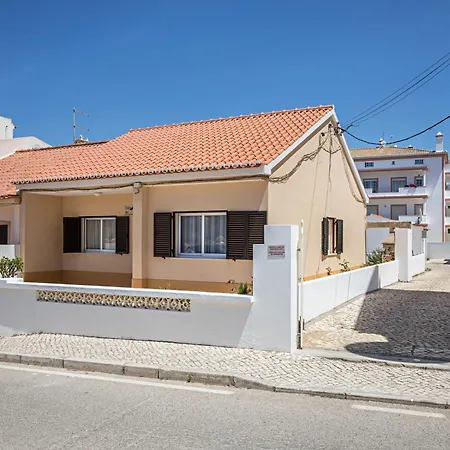 Casa Fernandes Dom wakacyjny *